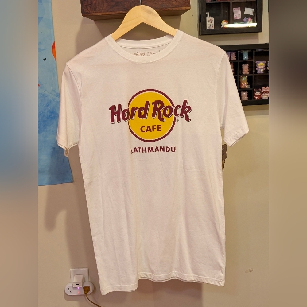 NWT Hard Rock Cafe Kathmandu Tee